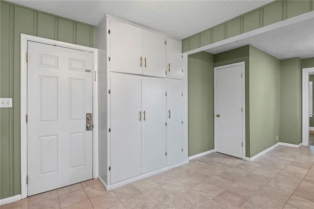 5940 Nall Avenue, Mission, KS 66202