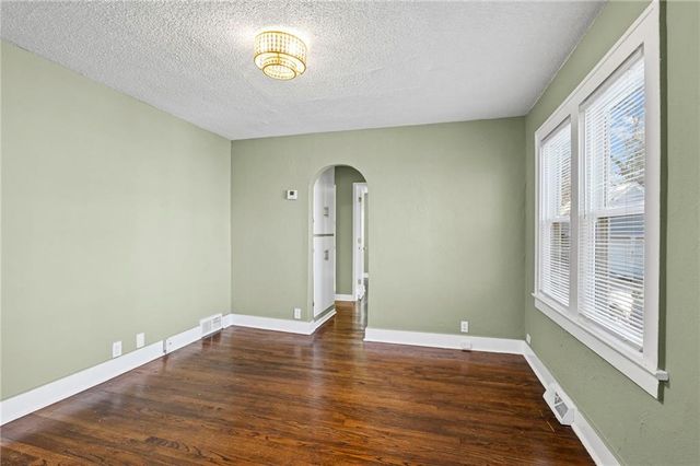 5940 Nall Avenue, Mission, KS 66202