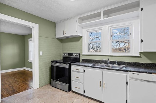 5940 Nall Avenue, Mission, KS 66202