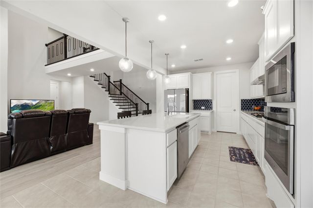 8930 Shelford Bay Lane, Cypress, TX 77433