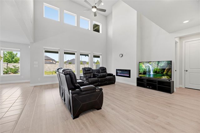 8930 Shelford Bay Lane, Cypress, TX 77433
