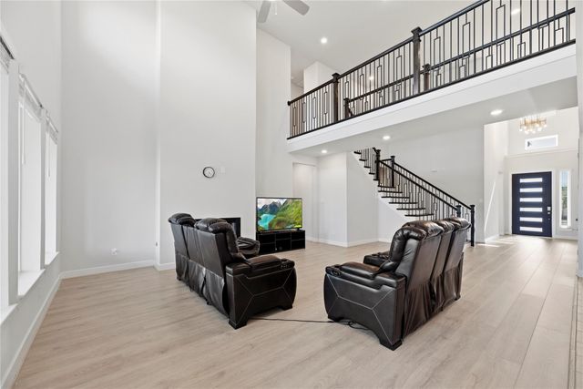 8930 Shelford Bay Lane, Cypress, TX 77433