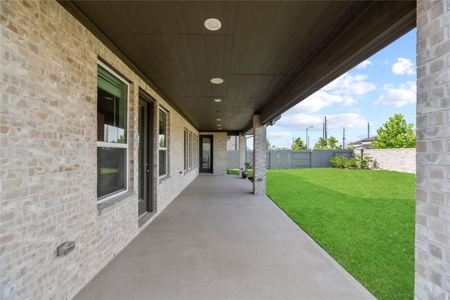 8930 Shelford Bay Lane, Cypress, TX 77433