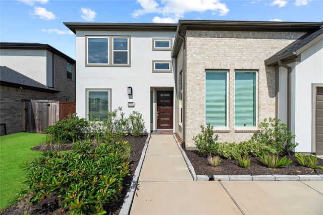 8930 Shelford Bay Lane, Cypress, TX 77433