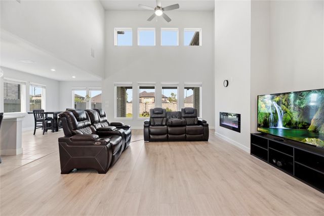 8930 Shelford Bay Lane, Cypress, TX 77433