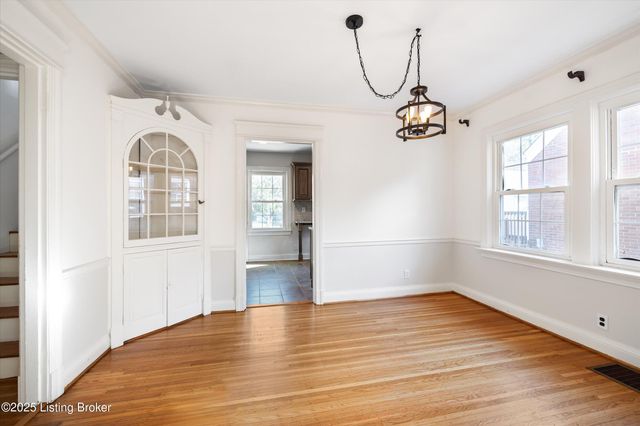 443 Bauer Ave, Louisville, KY 40207