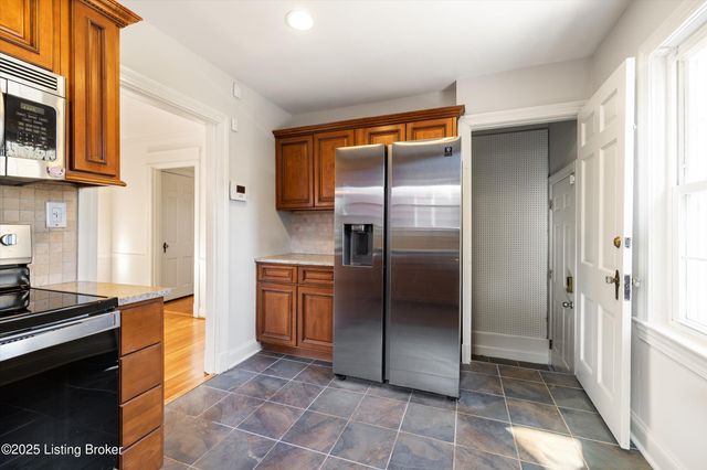 443 Bauer Ave, Louisville, KY 40207