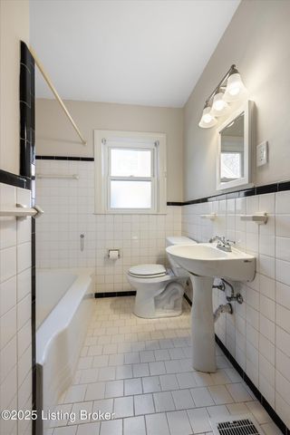 443 Bauer Ave, Louisville, KY 40207