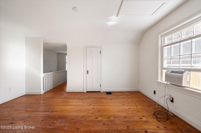 443 Bauer Ave, Louisville, KY 40207