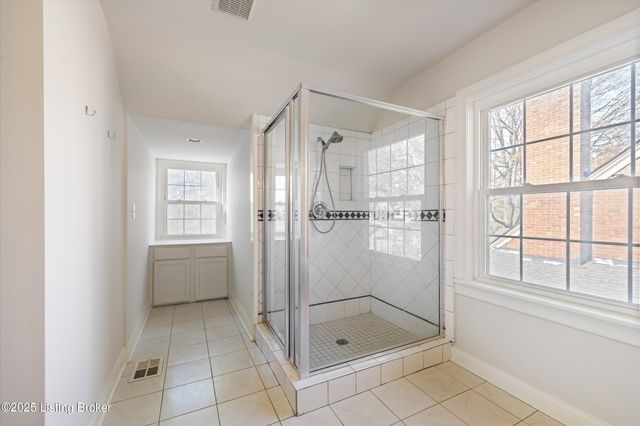 443 Bauer Ave, Louisville, KY 40207