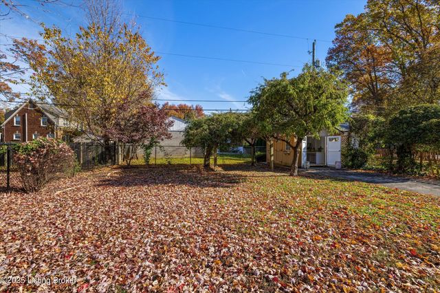 443 Bauer Ave, Louisville, KY 40207