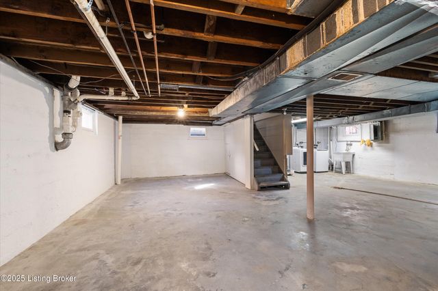 443 Bauer Ave, Louisville, KY 40207