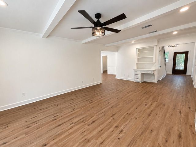 10715 E Timberwagon Circle, Spring, TX 77380