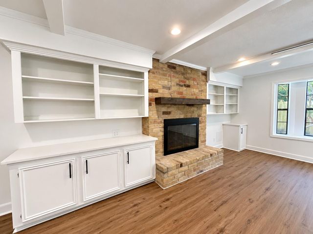 10715 E Timberwagon Circle, Spring, TX 77380