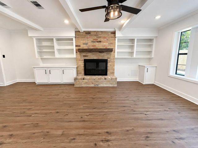 10715 E Timberwagon Circle, Spring, TX 77380