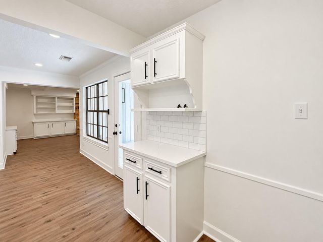 10715 E Timberwagon Circle, Spring, TX 77380