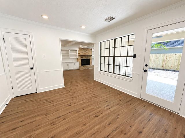 10715 E Timberwagon Circle, Spring, TX 77380
