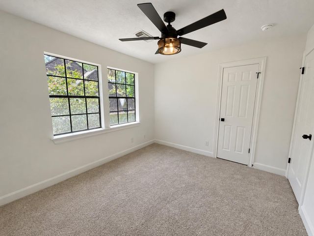10715 E Timberwagon Circle, Spring, TX 77380