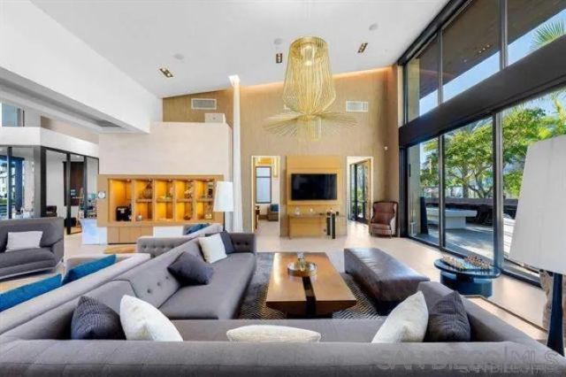2776 Via Alta Pl, San Diego, CA 92108