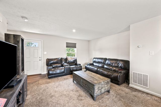 2787 Kingman Drive 2787 Kingman Drive, Xenia, OH 45385