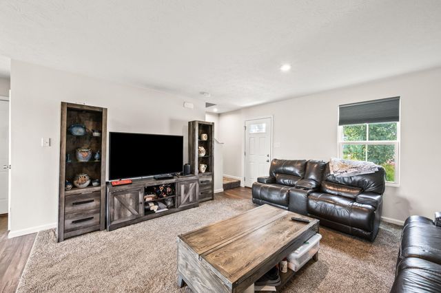 2787 Kingman Drive 2787 Kingman Drive, Xenia, OH 45385