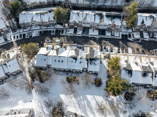 11 Windsong Circle, East Brunswick, NJ 08816