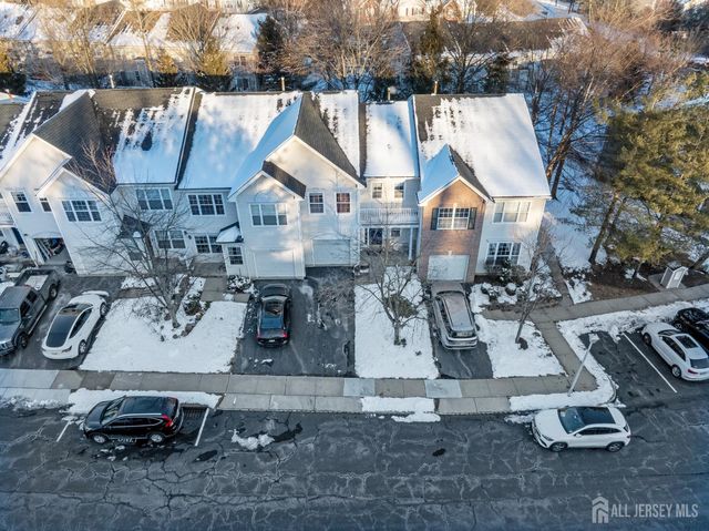 11 Windsong Circle, East Brunswick, NJ 08816