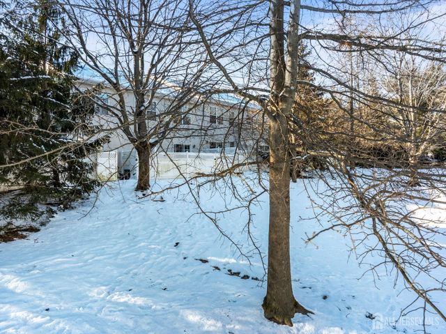 11 Windsong Circle, East Brunswick, NJ 08816