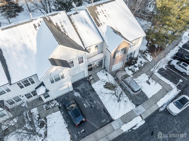 11 Windsong Circle, East Brunswick, NJ 08816