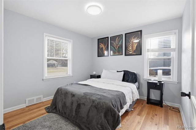14000 Lincoln Street, Oak Park, MI 48237