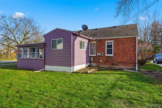 14000 Lincoln Street, Oak Park, MI 48237