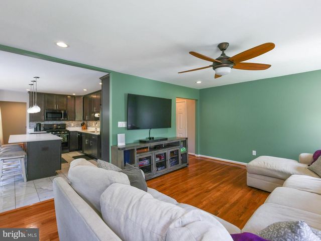 18500 GINGERBREAD LN, Gaithersburg, MD 20877