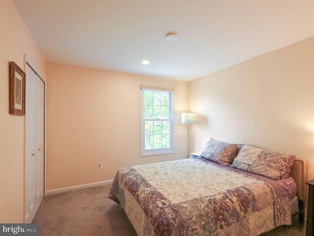 18500 GINGERBREAD LN, Gaithersburg, MD 20877