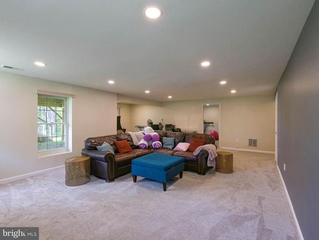 18500 GINGERBREAD LN, Gaithersburg, MD 20877
