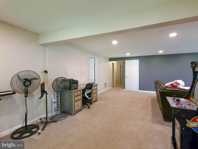 18500 GINGERBREAD LN, Gaithersburg, MD 20877