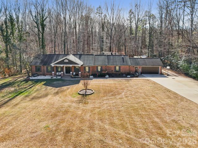 1993 Berrywood Lane, Clover, SC 29710