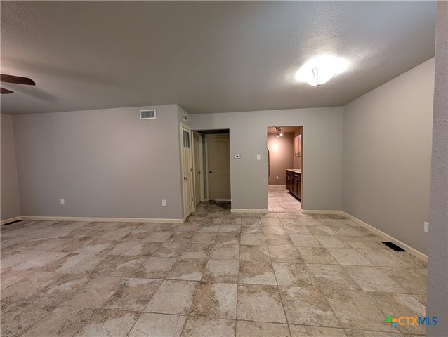 551 Terminal Loop Road D5, Mcqueeney, TX 78123