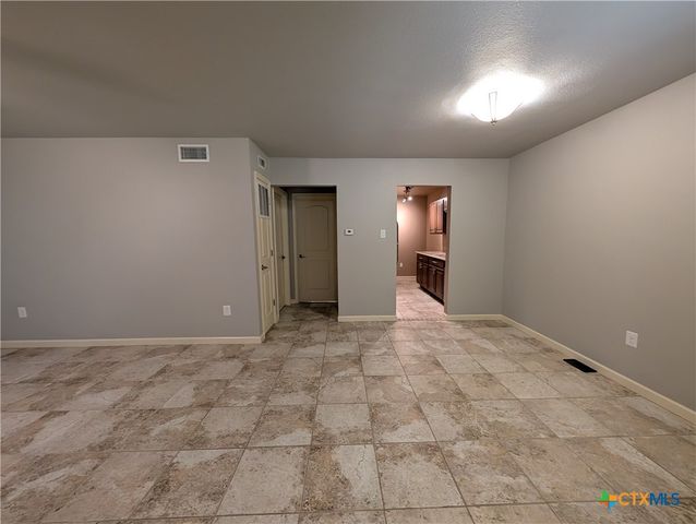 551 Terminal Loop Road D5, Mcqueeney, TX 78123
