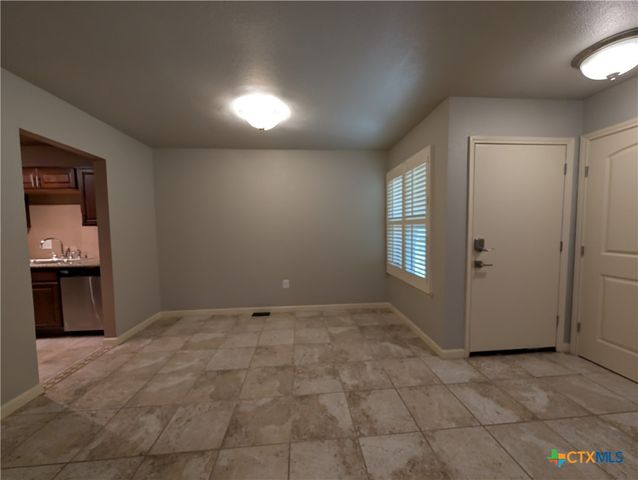 551 Terminal Loop Road D5, Mcqueeney, TX 78123