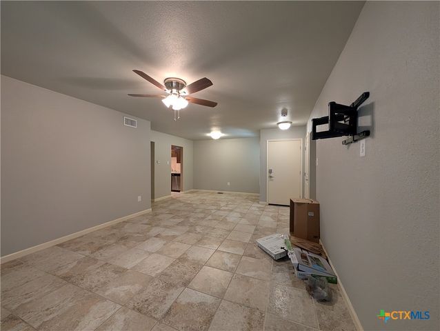 551 Terminal Loop Road D5, Mcqueeney, TX 78123