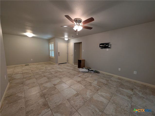 551 Terminal Loop Road D5, Mcqueeney, TX 78123
