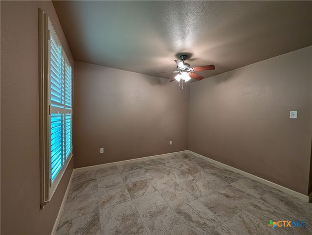 551 Terminal Loop Road D5, Mcqueeney, TX 78123