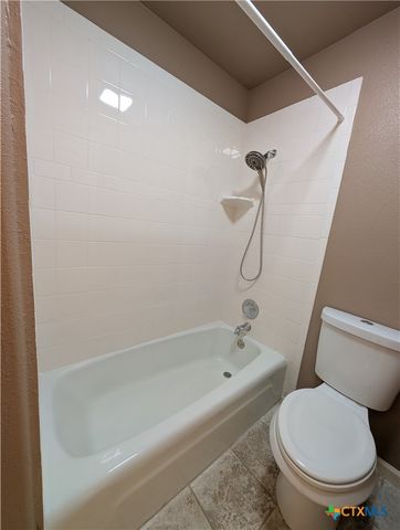 551 Terminal Loop Road D5, Mcqueeney, TX 78123
