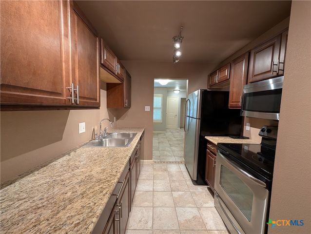 551 Terminal Loop Road D5, Mcqueeney, TX 78123
