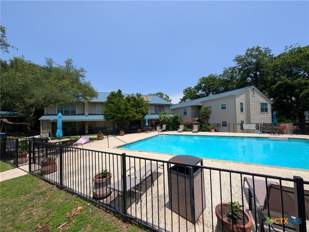 551 Terminal Loop Road D5, Mcqueeney, TX 78123