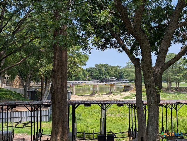 551 Terminal Loop Road D5, Mcqueeney, TX 78123