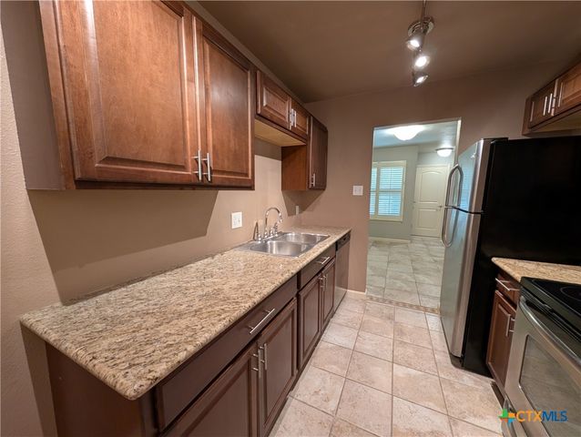 551 Terminal Loop Road D5, Mcqueeney, TX 78123