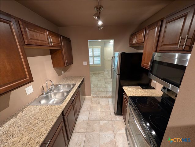 551 Terminal Loop Road D5, Mcqueeney, TX 78123