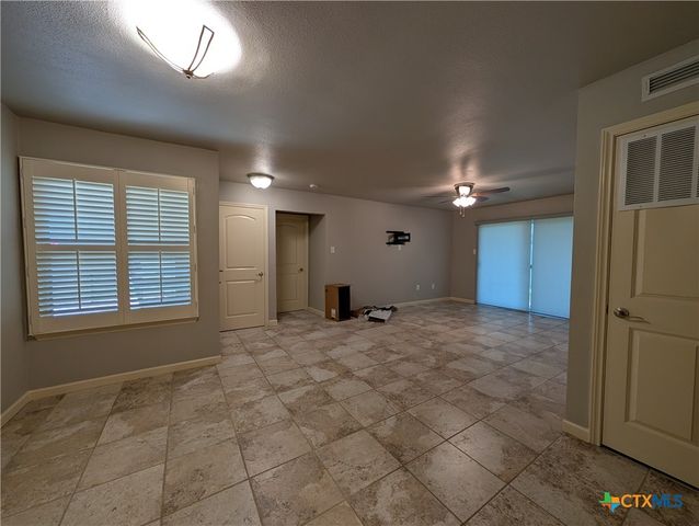 551 Terminal Loop Road D5, Mcqueeney, TX 78123