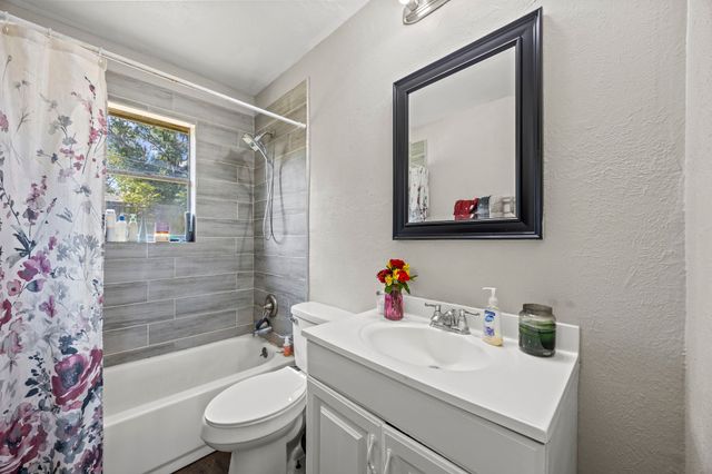 4812 Marshall Street, Forest Hill, TX 76119